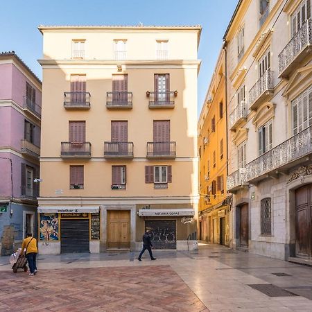 شقة Mitjana Plaza Malaga Center المظهر الخارجي الصورة